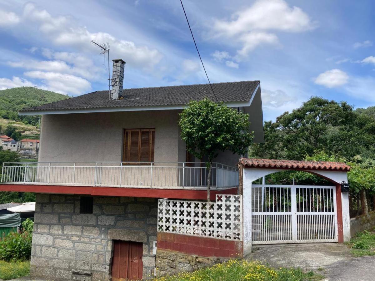 As Casinas Villa Ribadavia Luaran gambar