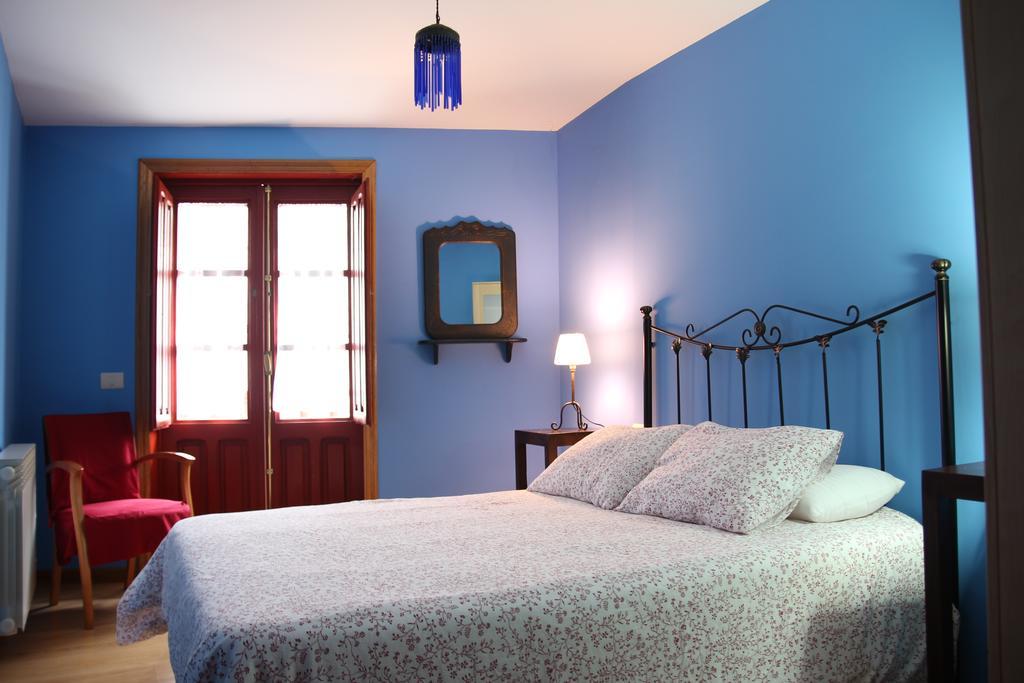 As Casinas Villa Ribadavia Bilik gambar